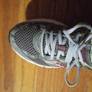 Saucony Grip Support